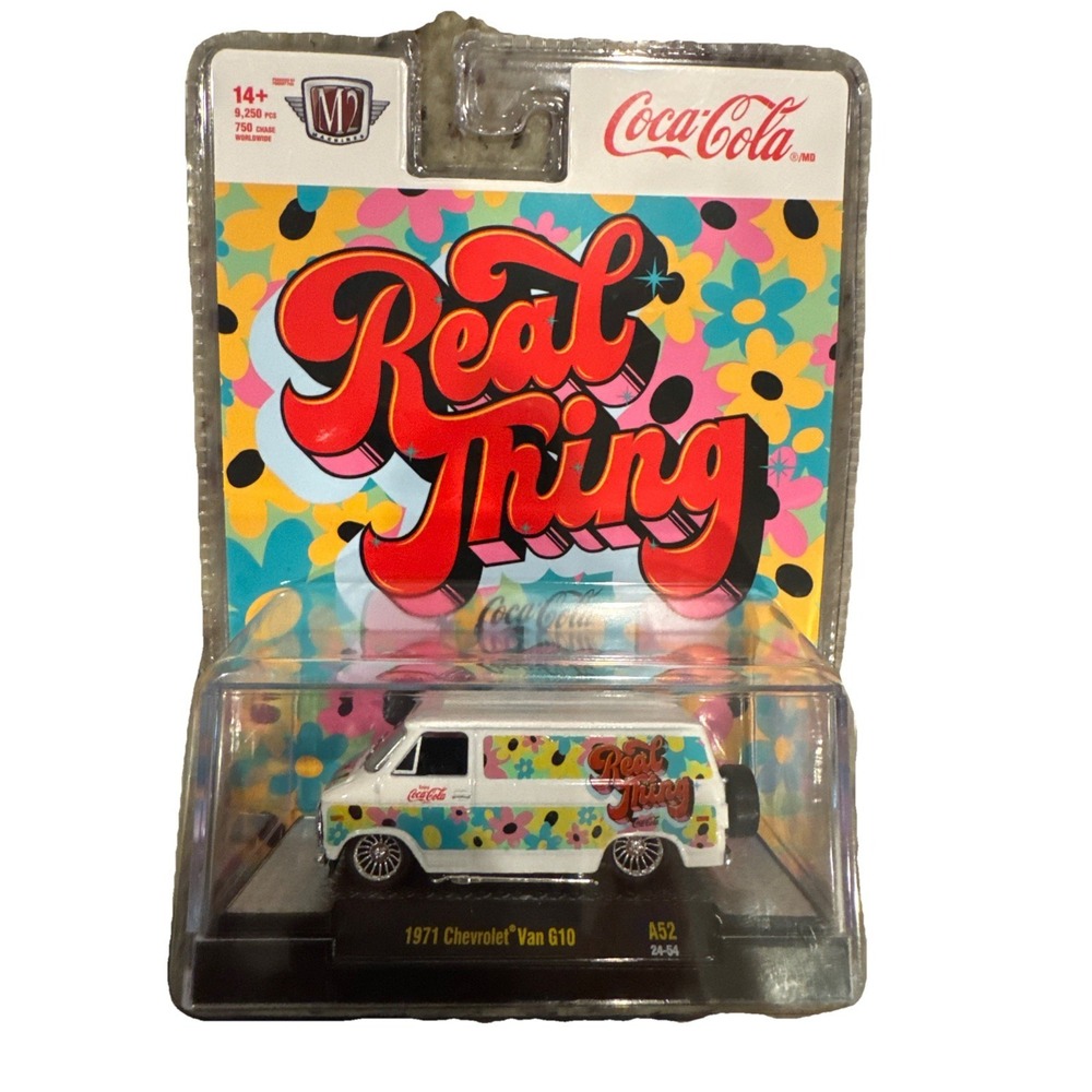 M2 Machines Coca-Cola The Real Thing Chase 1971‎ Chevrolet G10 Van 1:64 Diecast